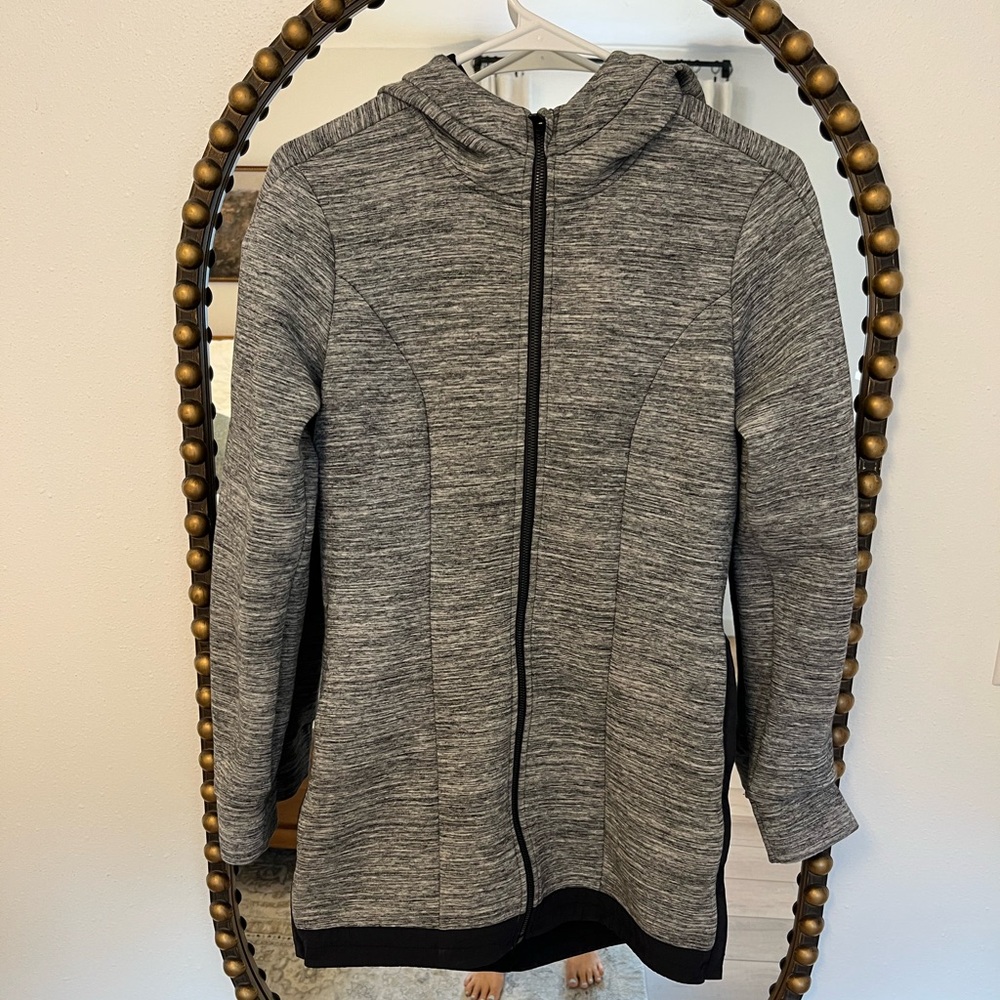 Lightweight lululemon jacket